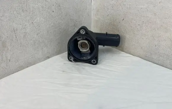 Toyota Prius (XW30) Thermostat 
