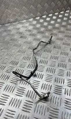 Subaru Forester SH Fuel injector supply line/pipe 
