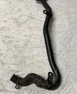 Volkswagen PASSAT B7 Engine coolant pipe/hose 5N0121065