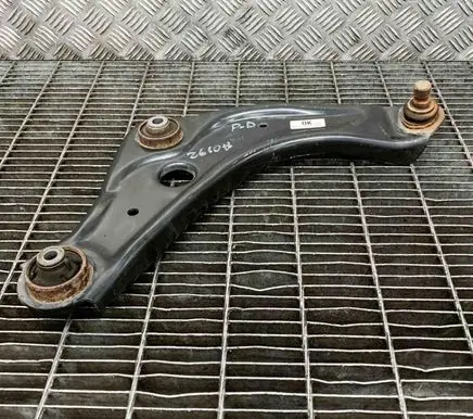 Nissan Qashqai Front lower control arm/wishbone 44EA0BRH