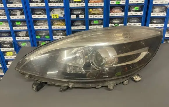 Renault Scenic III - Grand scenic III Headlight/headlamp 260601946R