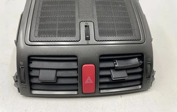 Toyota Auris 150 Dash center air vent grill 8433202131 0808