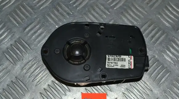 Volvo V70 Front door speaker 30797393