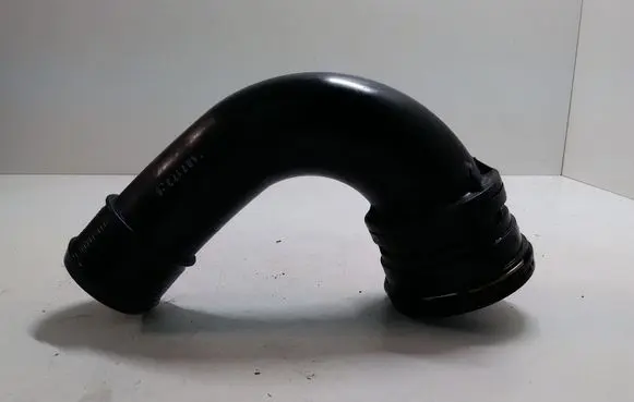 Land Rover Discovery Sport Intercooler hose/pipe HJ326C646 GJ326C715