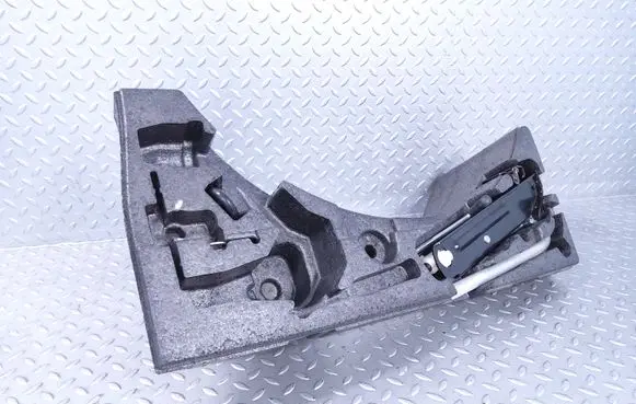 Volkswagen PASSAT CC Tool set 3C0012115B 3C0011031B 4D0012219A