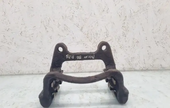 Volkswagen PASSAT B6 Brake caliper pad carrier rear 