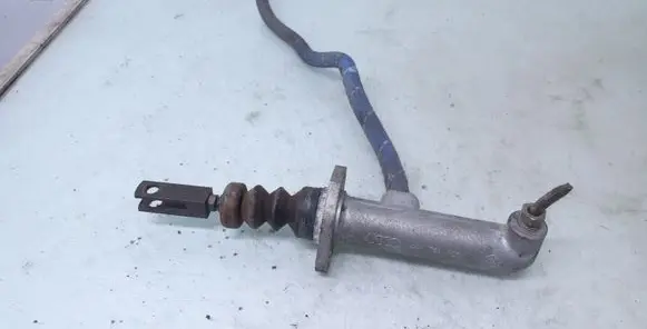 Audi A6 S6 C4 4A Clutch master cylinder 4A1721401