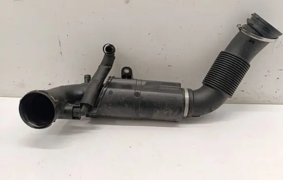 Mini Cooper Countryman F60 Air intake duct part 7619268