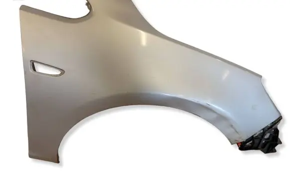 Opel Astra J Fender 
