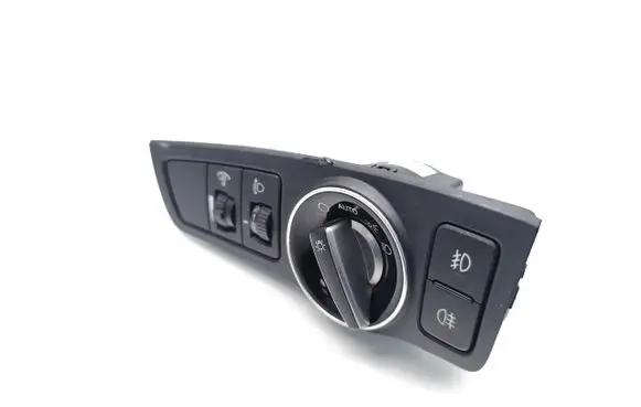 Hyundai i40 Light switch 93300-3Z950 39R107-1000
