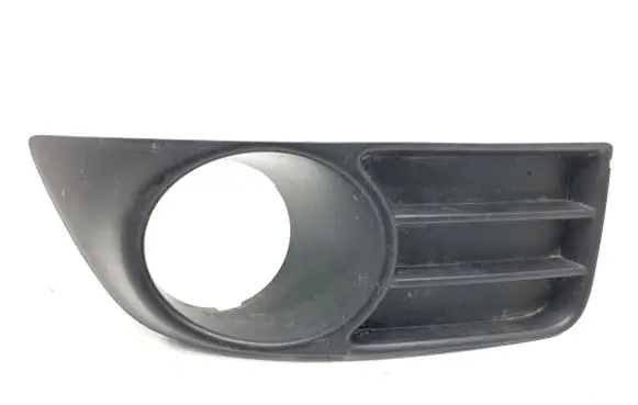 Suzuki SX4 Front bumper lower grill 