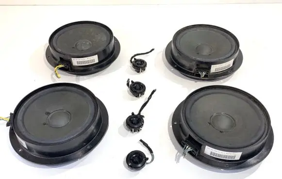 Mercedes-Benz R W251 Audio system kit