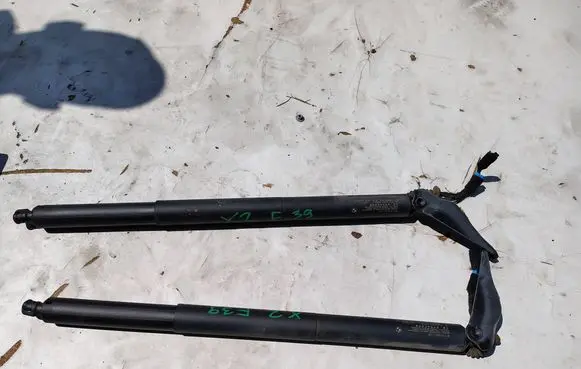BMW X2 F39 Tailgate/trunk strut/damper 9465654