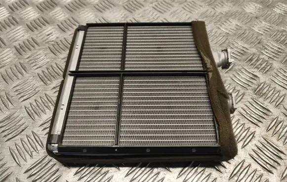 Mercedes-Benz E W212 Heater blower radiator L6013002