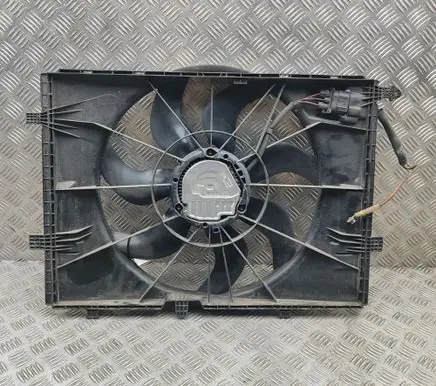 Mercedes-Benz C W205 Radiator cooling fan shroud A0999061000