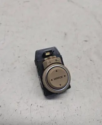 Hyundai Sonata Wing mirror switch 202006586