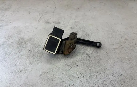 BMW 5 E60 E61 Headlight/headlamp level sensor 6778811