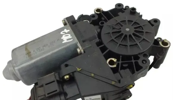 Audi A8 S8 D2 4D Rear door window regulator motor 4D0959801H