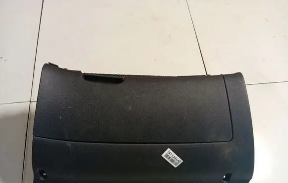 Skoda Octavia Mk2 (1Z) Glove box 1Z1857097L