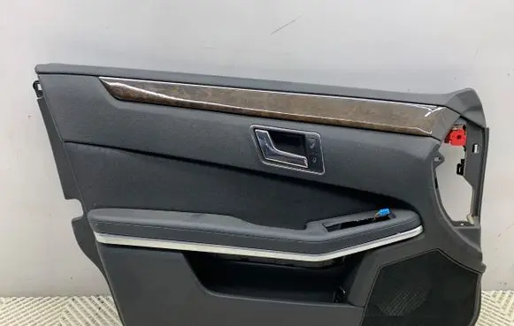 Mercedes-Benz E W212 Front door card panel trim 
