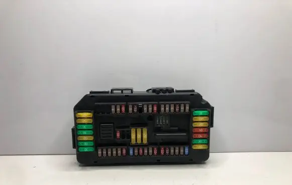 BMW X5 F15 Fuse module 6819653