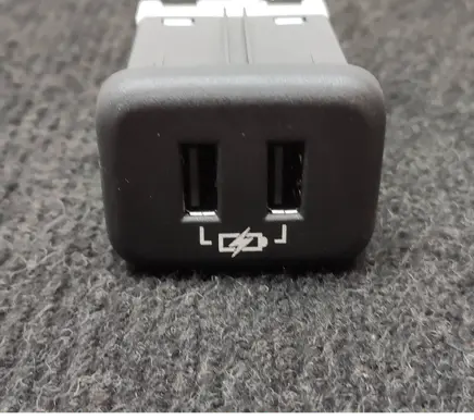 USB socket connector