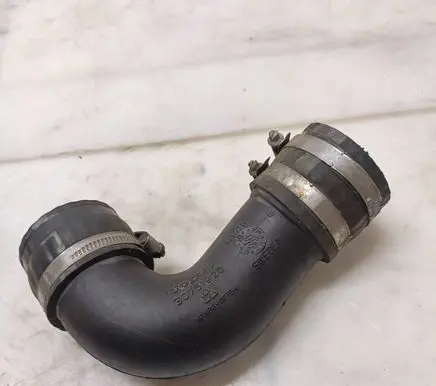 Volvo V70 Intercooler hose/pipe 30751920