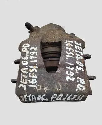 Volkswagen Jetta V Front brake caliper