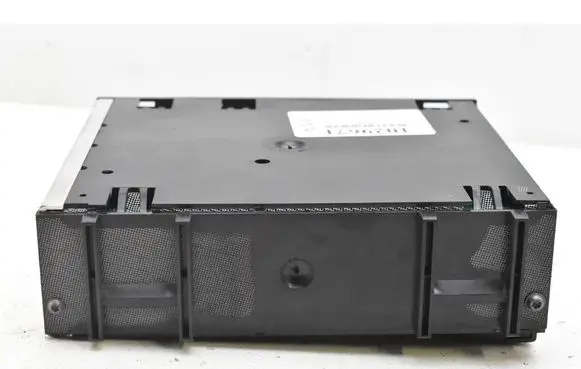 Bedford Astra Radio/CD/DVD/GPS head unit 39084504
