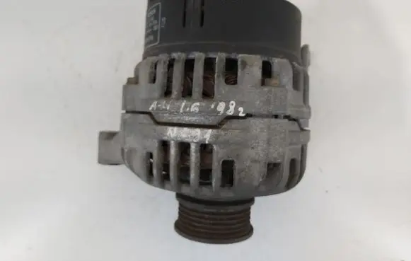 Audi A4 S4 B5 8D Generator/alternator 058903016 0123310022