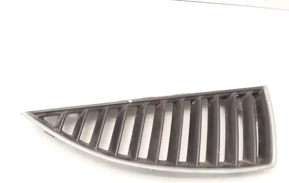 Mitsubishi Lancer Front bumper lower grill MN126474 MN126878