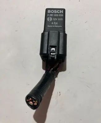 Honda CR-V Glow plug pre-heat relay 0281003030