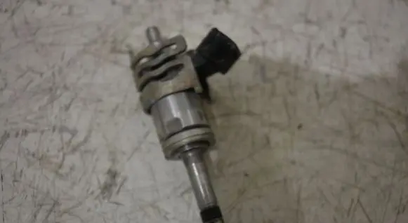 Toyota RAV 4 (XA50) Fuel injector 2325025010