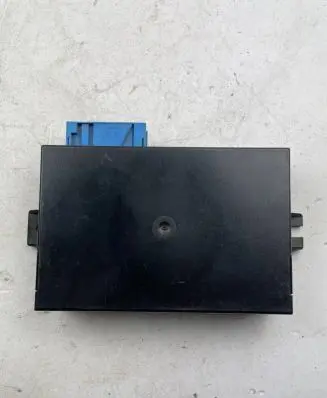 BMW 5 E39 Cruise control unit/module 65718375497 8375497