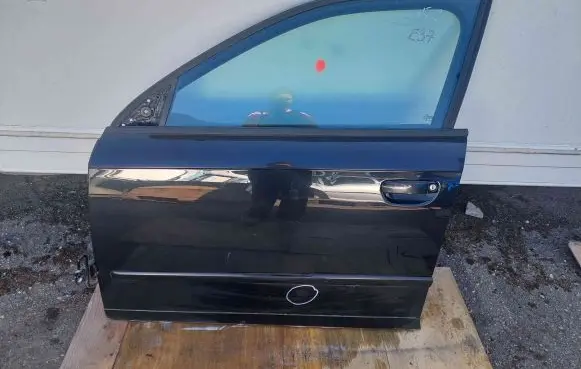 Audi A4 S4 B7 8E 8H Front door