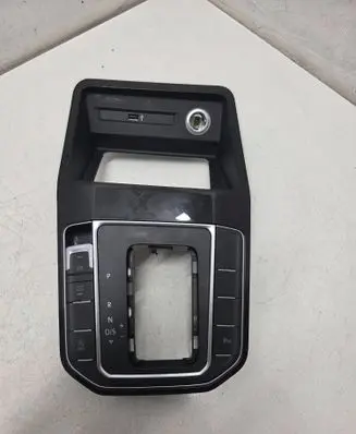 Volkswagen Golf Sportsvan Gear shifter surround trim plastic 83598899 27042020 3693266