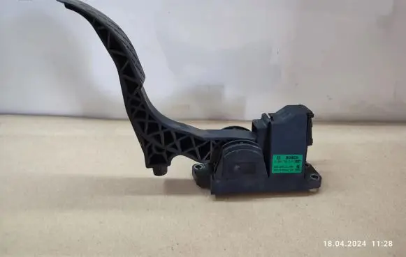 Skoda Fabia Mk1 (6Y) Accelerator throttle pedal 6Q1721503A