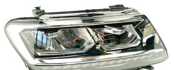 Volkswagen Tiguan Headlight/headlamp 711451000258