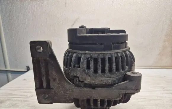 Volvo S60 Generator/alternator 8676498 0124525029