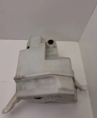 Volvo V70 Windshield washer fluid reservoir/tank 30784233 30784234