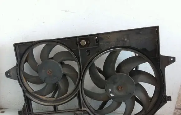 Fiat Ulysse Electric radiator cooling fan 8240141