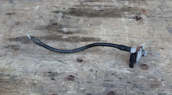 Audi A4 S4 B9 Negative earth cable (battery) 8S0915181C