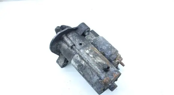 Volvo S40 Starter motor 30667739