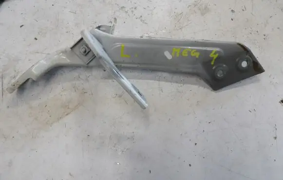 Renault Megane IV Fender mounting bracket
