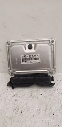 Volkswagen PASSAT B5.5 Engine control unit/module 038906019EK 0281010667