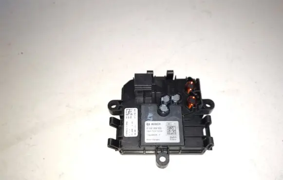 Mercedes-Benz C W205 Heater blower motor/fan resistor 0130309002 F011500093