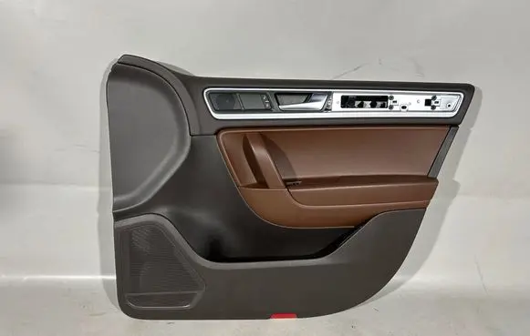 Volkswagen Touareg II Front door card panel trim 7P1867012