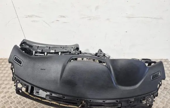 Nissan Rogue Dashboard C685005HA0A VN8101232R000