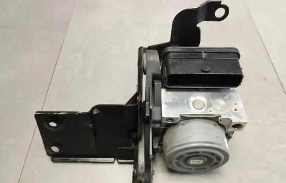 Volkswagen Golf VII ABS Pump 3Q0907379K