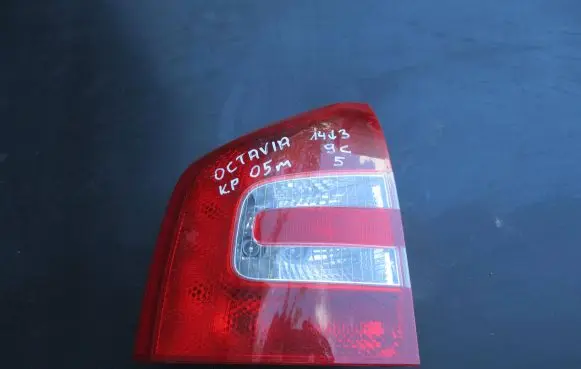 Skoda Octavia Mk2 (1Z) Rear/tail lights 1Z9945095 200705